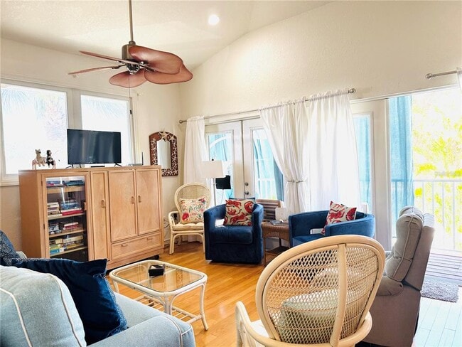 Building Photo - 701 Broadway St