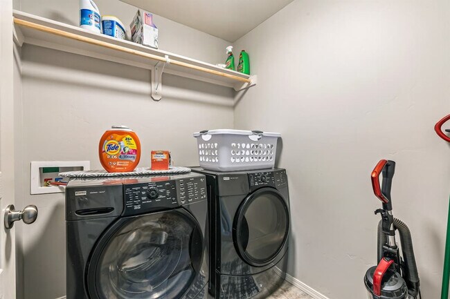 Building Photo - 3815 E Windy Ridge Ct