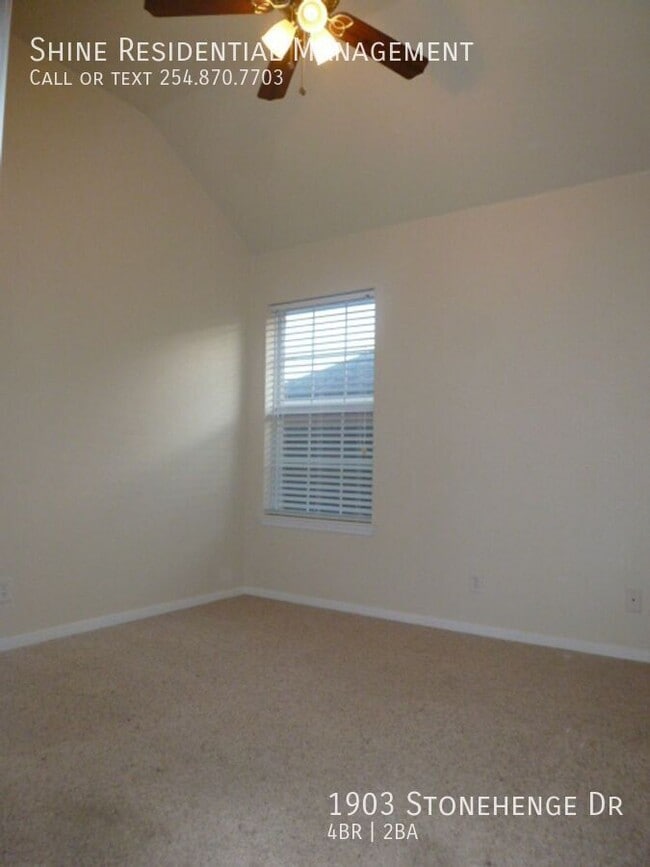 Building Photo - 1903 Stonehenge Dr