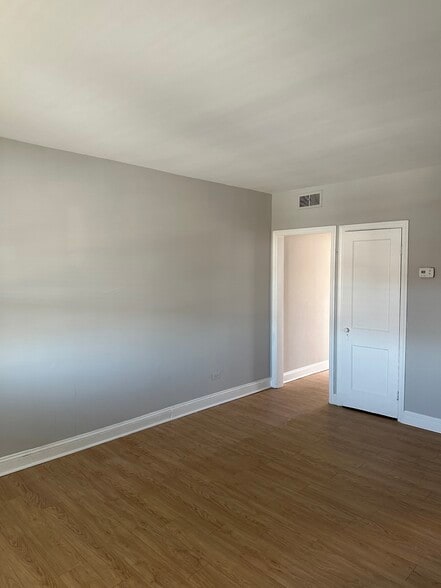 Building Photo - 604 Quail St