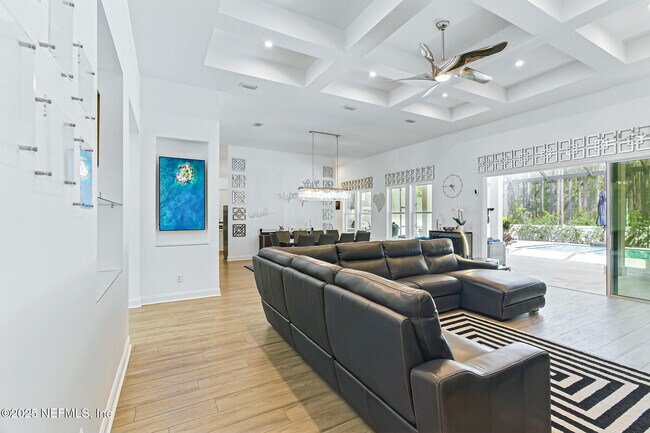 Building Photo - 210 Terra Oaks Dr