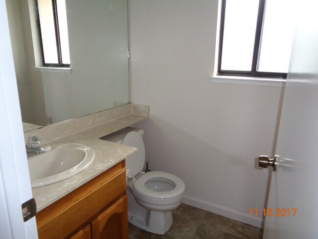 Building Photo - 1777 Daniel Ct