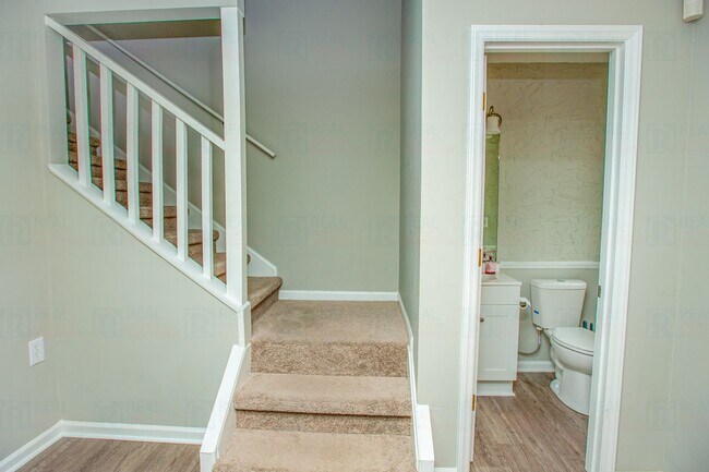 Building Photo - Welcome to your new home in Durham, NC!