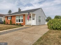 Building Photo - 1300 Strafford Rd