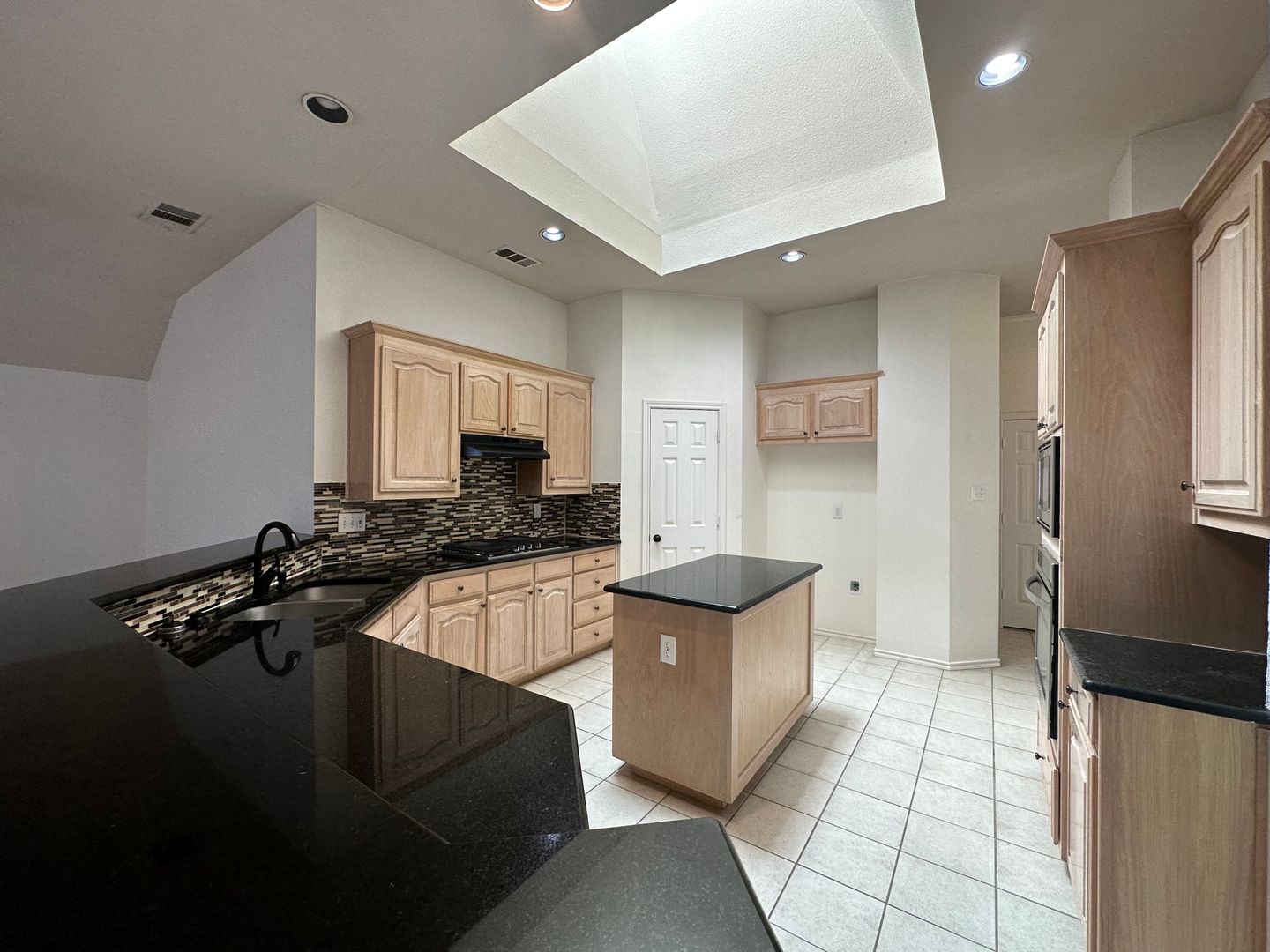 Building Photo - 11913 Wildwood Ln