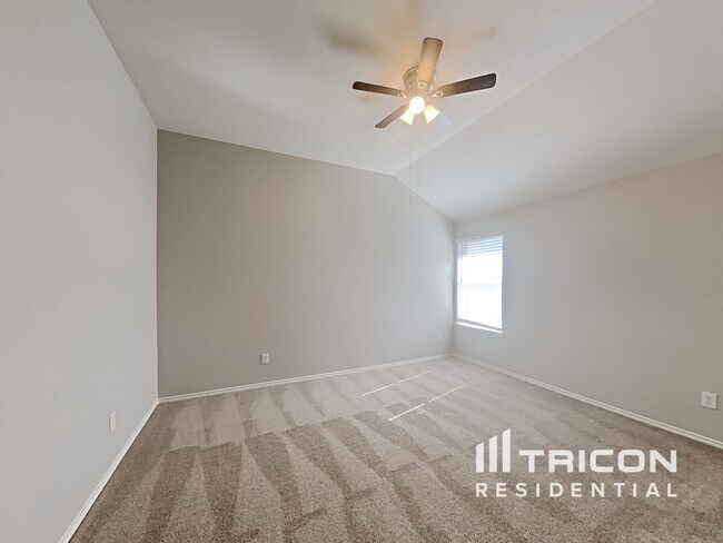 Building Photo - 637 Chalk Knoll Rd