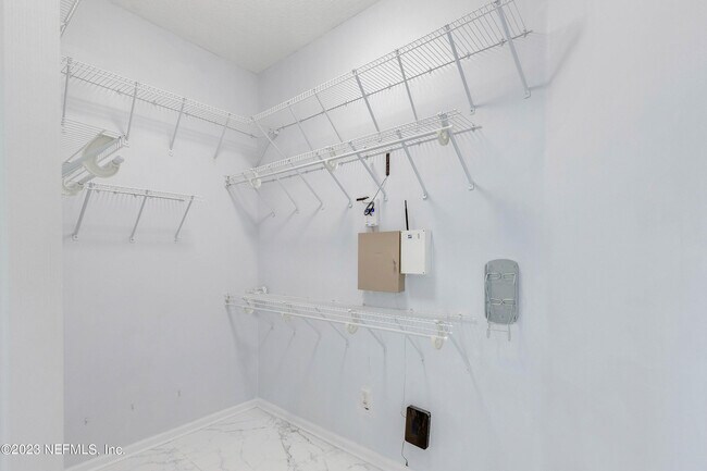 Building Photo - 429 Sea Spray Ln