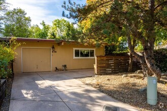 Building Photo - Covell Park Home