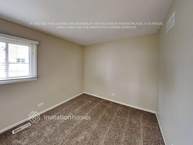 Building Photo - 15416 Ridgeland Ave