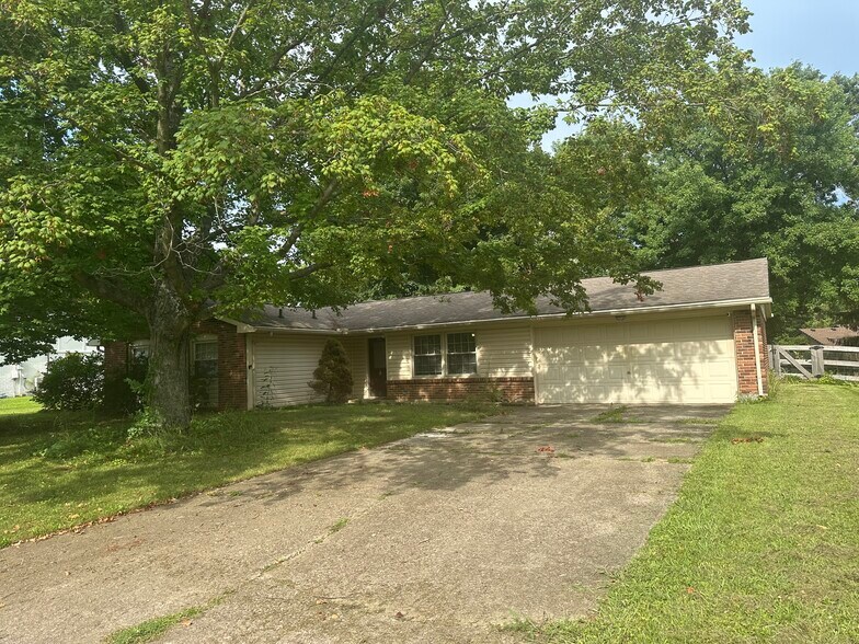 Primary Photo - 710 Robindale Dr