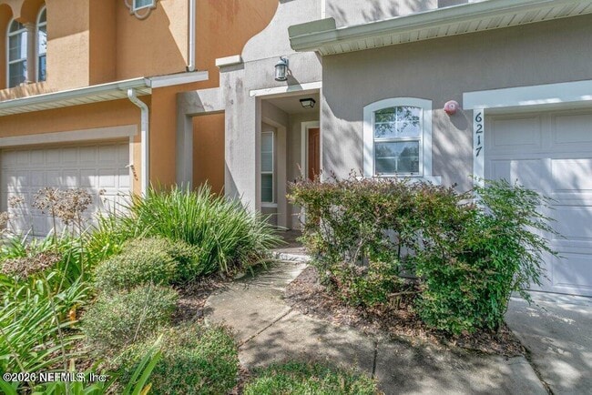 Building Photo - 6217 Eclipse Cir