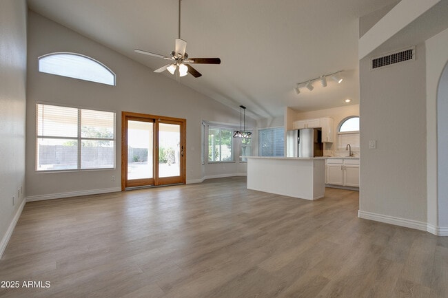 Primary Photo - 9859 W Potter Dr