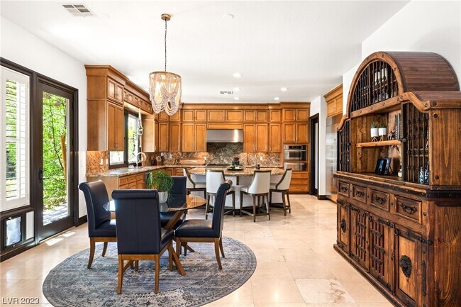 Building Photo - 4079 Villa Rafael Dr