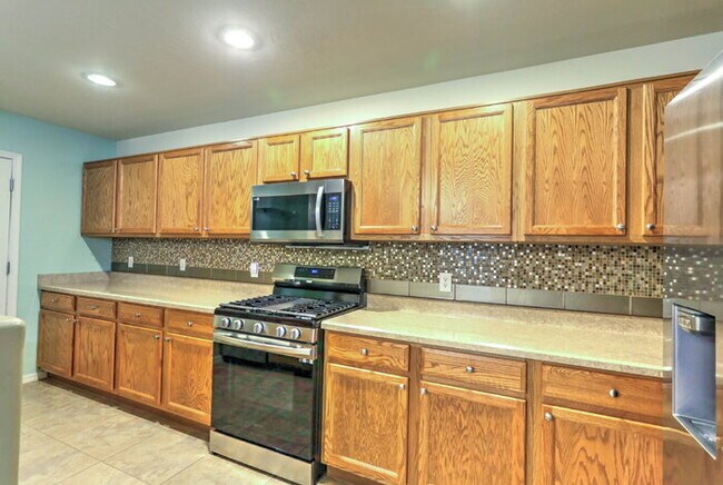 Building Photo - Rancho Sahuarita