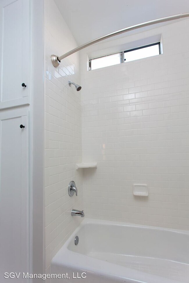 Building Photo - 1711 E Ocean Blvd