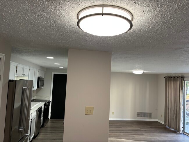 Building Photo - 76 Sweetfern Ct