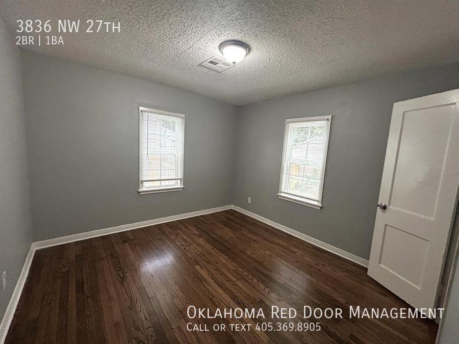 Building Photo - 3836 NW 27th-