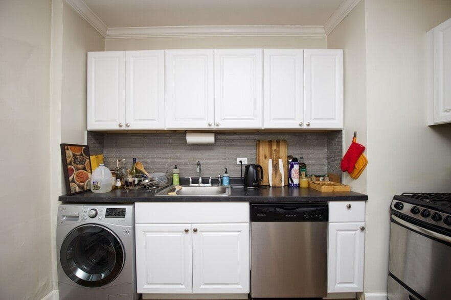 Building Photo - 2127 N Fremont St