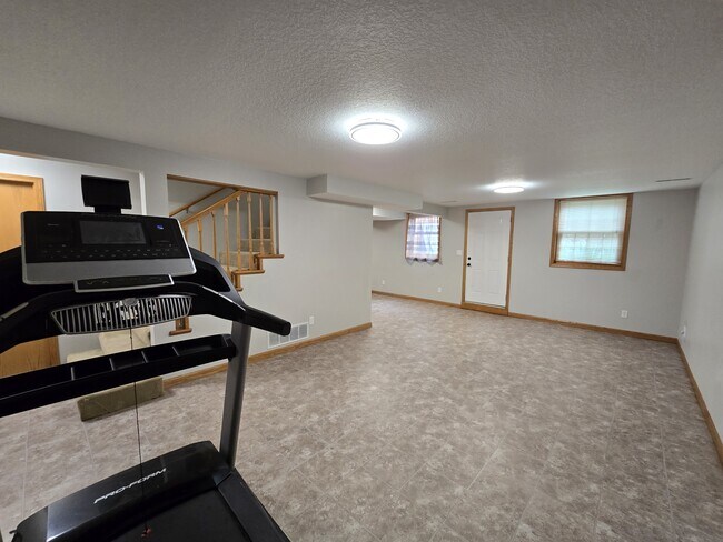 Building Photo - 4710 Donald Dr