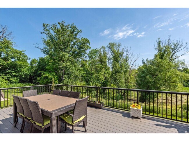 Building Photo - 5596 Orchard Cove