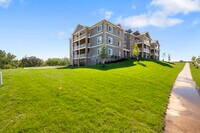 Building Photo - 2871 Spring Rose Cir