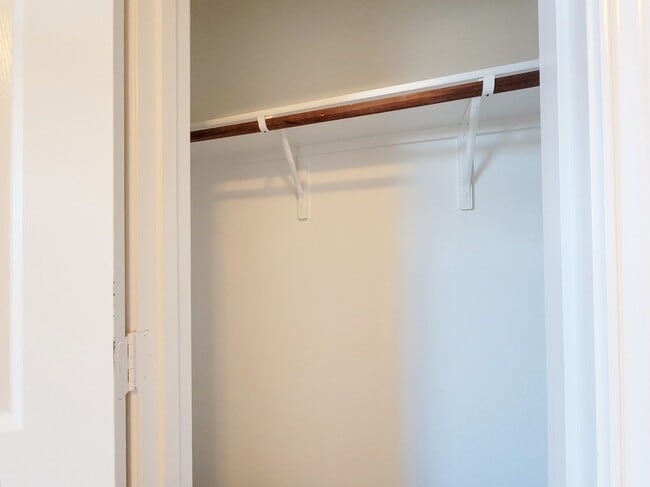 Building Photo - 1007 Ranchero Rd