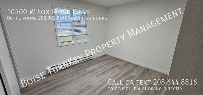 Building Photo - 10500 W Fox Ridge Dr