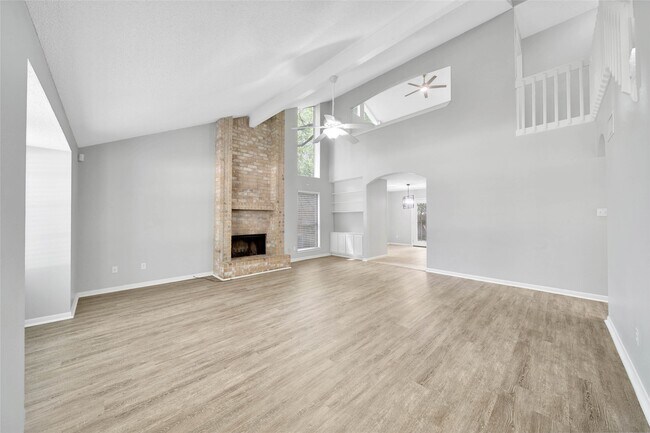 Building Photo - 9 W Lance Leaf Rd