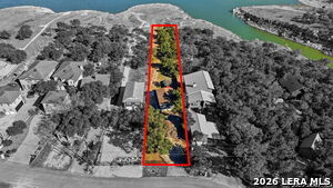 Building Photo - 2681 Lakeview Dr