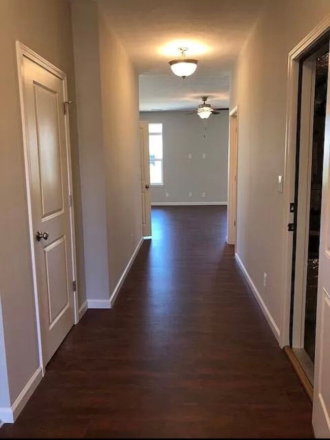 Building Photo - BRITTANY CHASE...3 Bedroom 2 bath