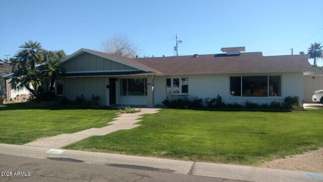 Primary Photo - 6101 N 13th Pl