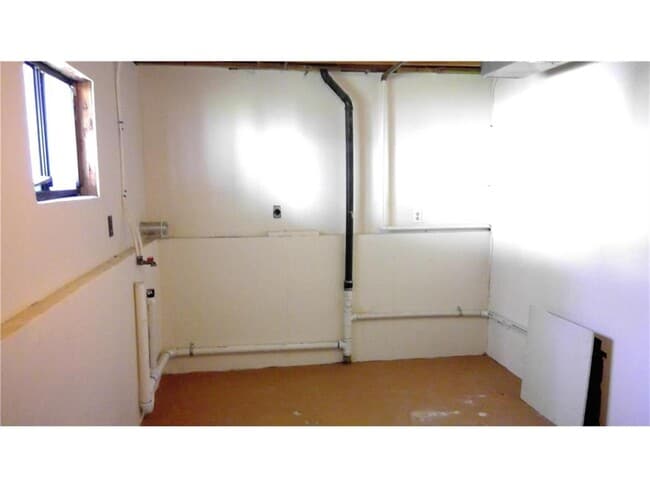 Building Photo - 14107 Merrywood Cir