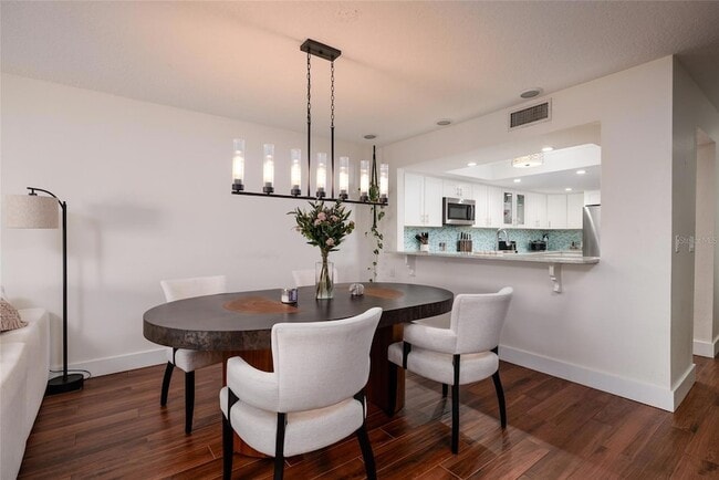 Building Photo - 222 Skiff Point