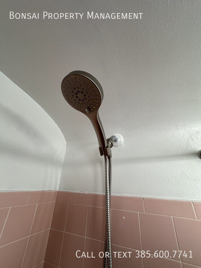 Building Photo - 7527 S Jefferson St