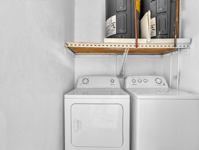 Building Photo - 2191 NE 172nd St