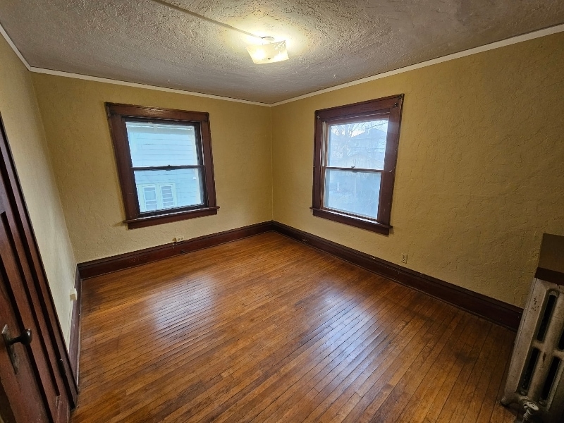 Building Photo - 1926 7th St