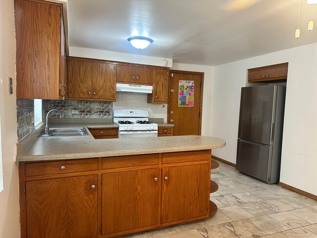 Building Photo - 3517 W 79th St