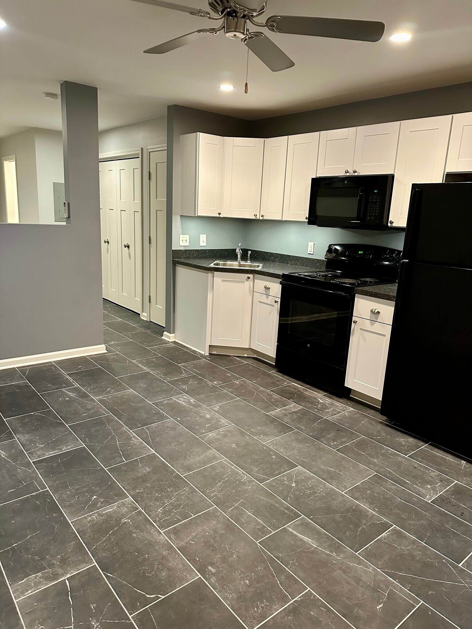 Living / Kitchen - 24 Trimble St