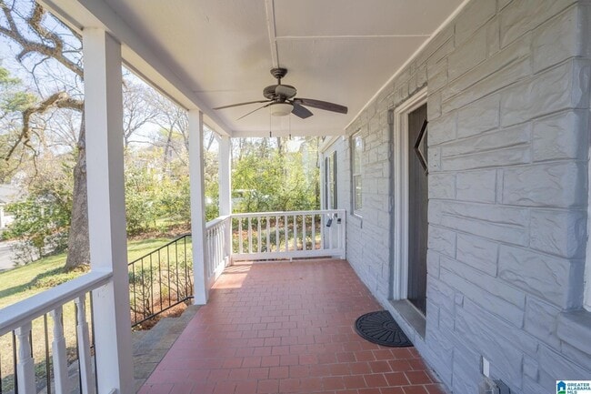 Building Photo - 9 Edgehill Rd