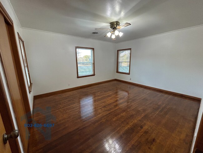 Building Photo - 2808 W Main St