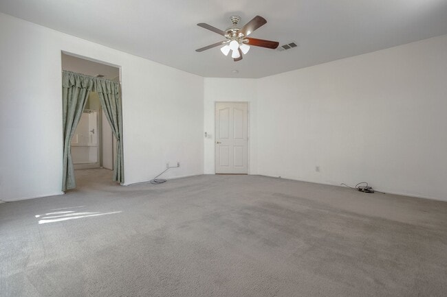 Building Photo - 34122 Courtney Terrace