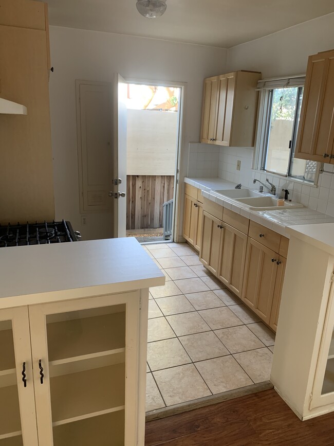 Remodeled kitchen - 1543 11th St