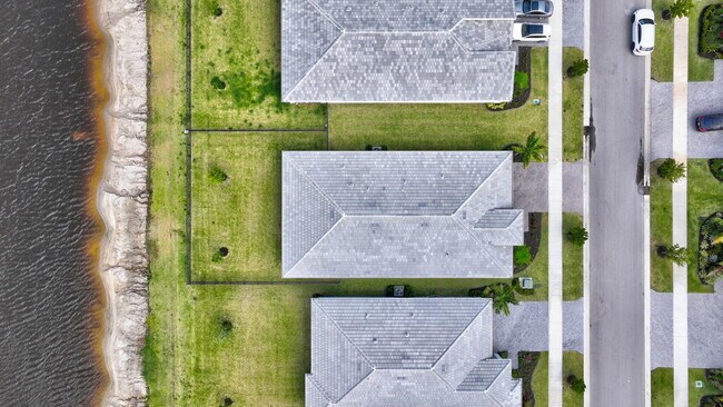 Building Photo - 14245 SW Britton Ave
