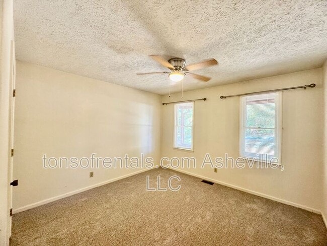 Building Photo - 136 Atwood Dr