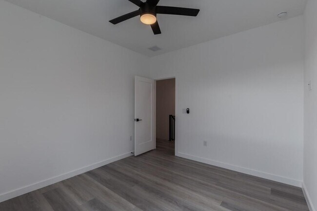 Building Photo - 21515 Patton Ave