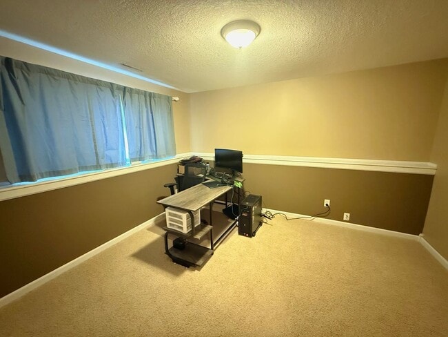 Building Photo - 331 Brookestone Dr SE