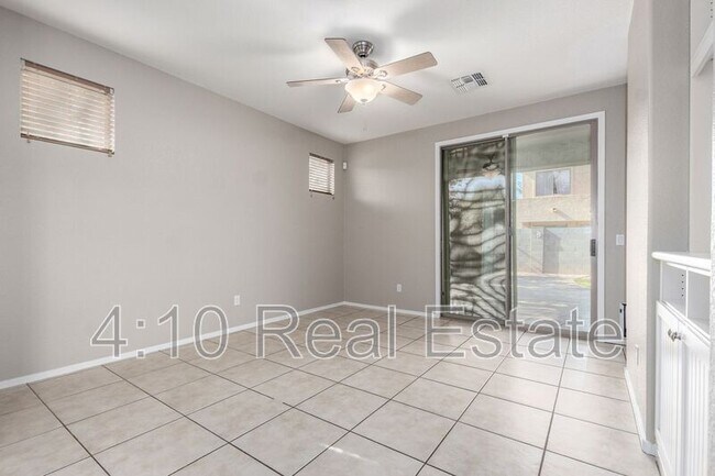 Building Photo - 3632 E Sebastian Ln