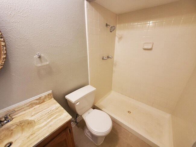 Building Photo - A must see Plano Home!