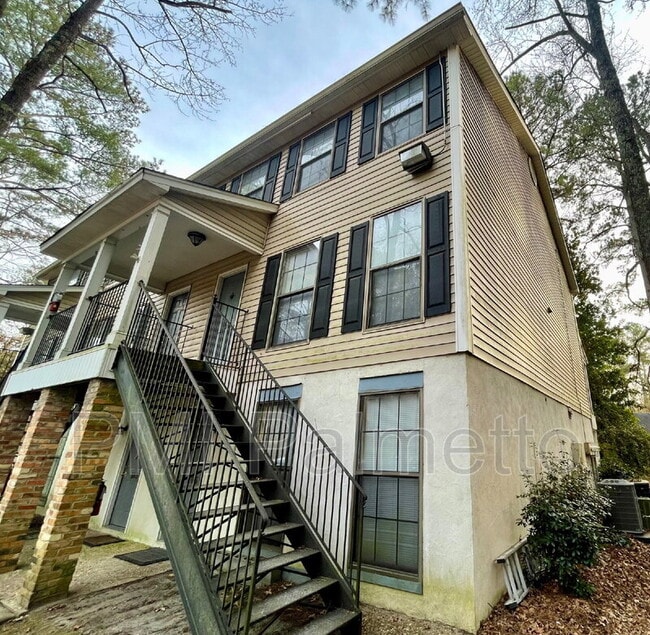 Building Photo - 33 Chestnut Ferry Rd