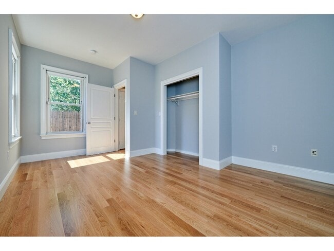 Building Photo - 12 Humboldt Pl